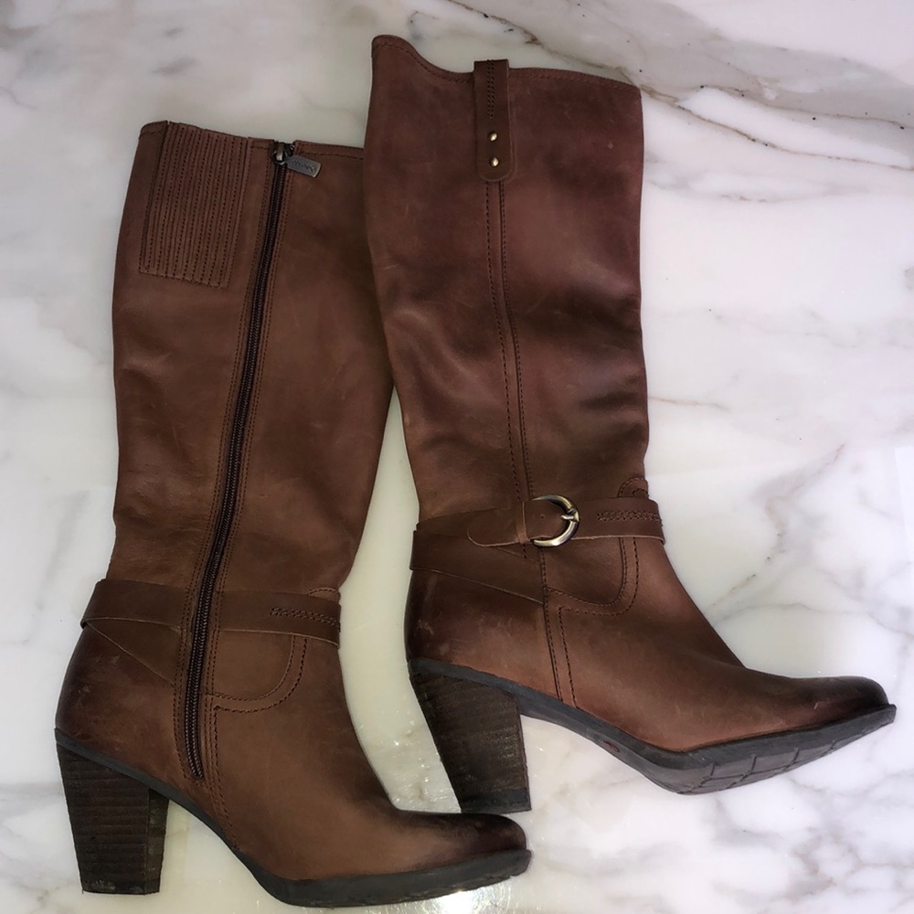 Blondo heeled brown leather boots